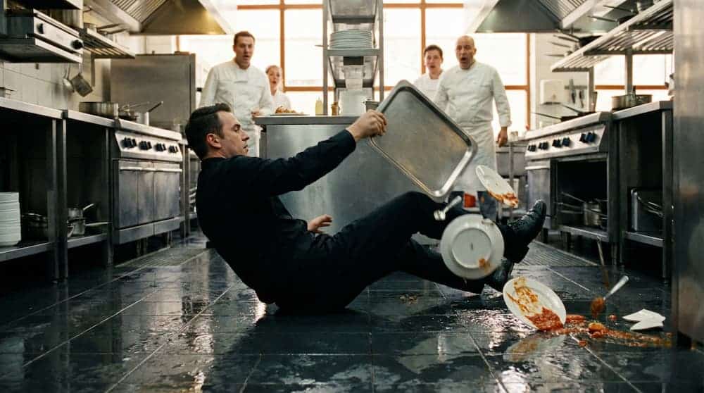 תאונה במסעדה